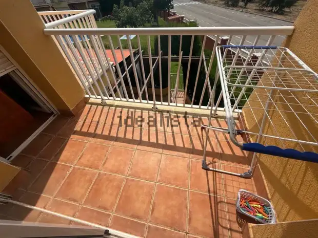 Pareado en muy buen estado · foto 20