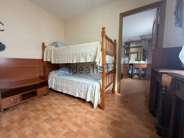 Chalet individual con gran jardín privado · foto 8