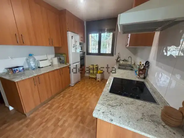 Chalet individual con gran jardín privado · foto 9