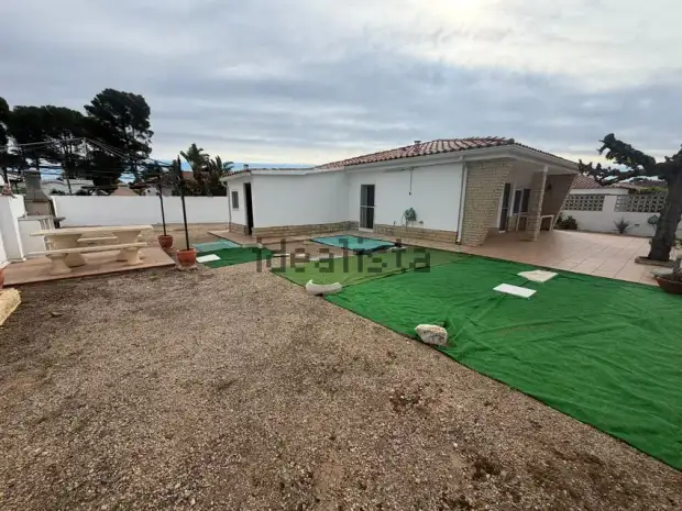 Chalet individual con gran jardín privado · foto 17