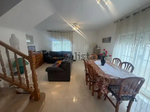 Magnífico pareado con piscina privada · foto 4