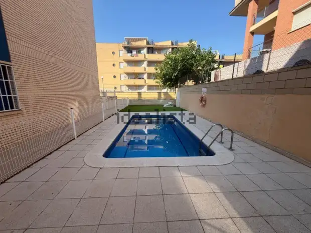 Planta baja en 2ª línea de mar · foto 15