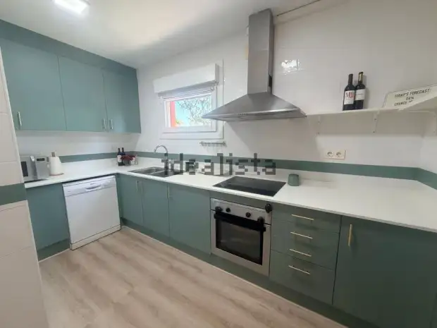 Magnífico pareado esquinero con gran jardín privado · foto 11