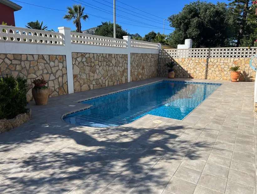 Magnífico chalet individual con piscina privada · foto 2